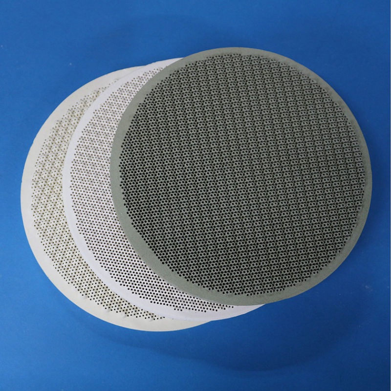 Round Gas Heater Plates , Cordierite Ceramic Polished Surface Treatment