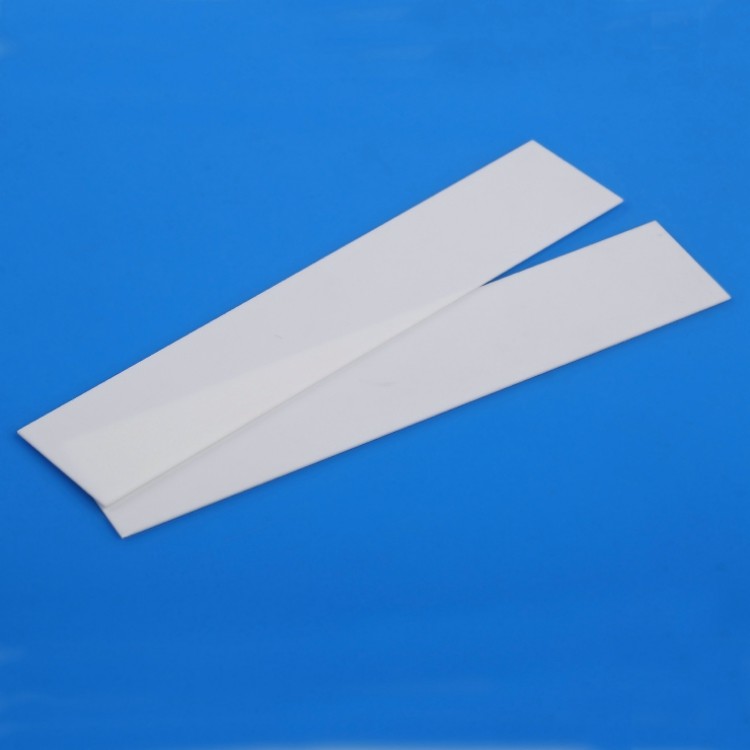 Thin Alumina Ceramic Sheet Advanced Materials 300x400mm Dimensional Stable